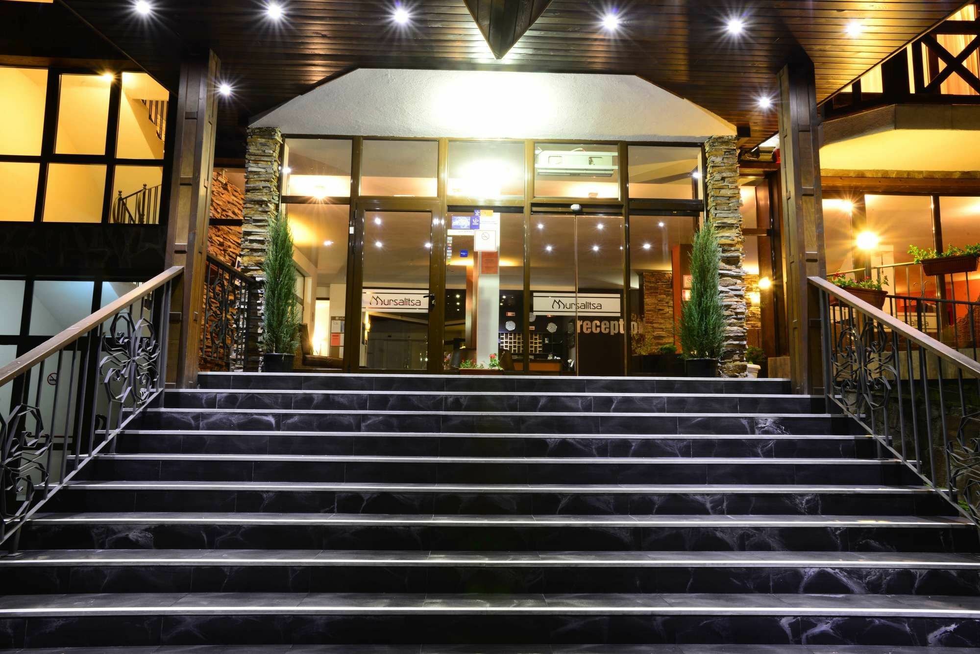 Hotel Mursalitsa By Hmg Pamporovo Luaran gambar